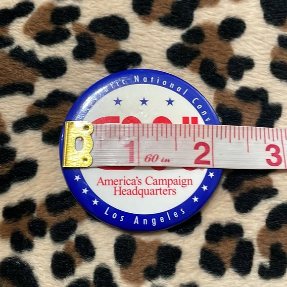 CNN 2000 Democratic National Convention 🇺🇸 Button Pin Pinback Vintage Y2K LA - Picture 8 of 11